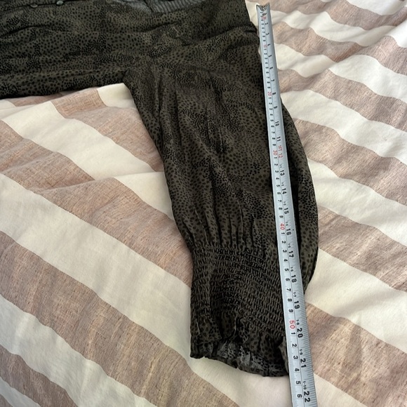 Rails Jasmine Long Sleeve
Snake Print Mini  Dress Olive Pebble Size Medium. - Picture 16 of 16